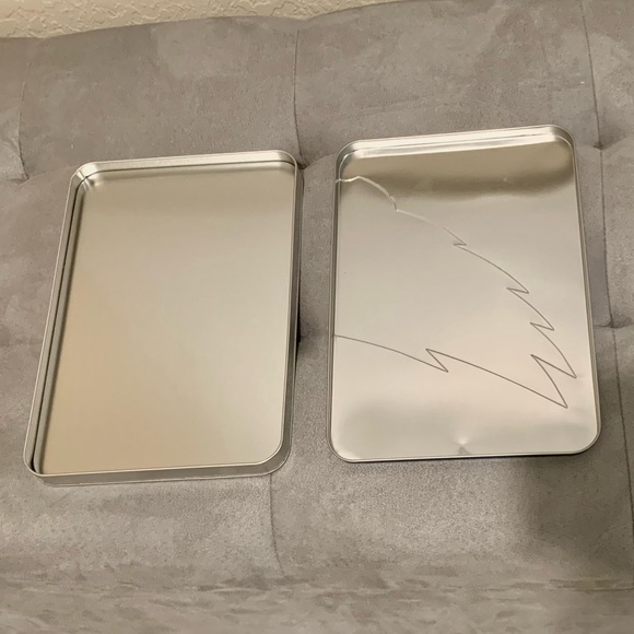 NFL OFFICIALLY LICENSED Eagles 2014 Season Tin Box with hologram NWT COLLECTIBLE - Picture 6 of 12